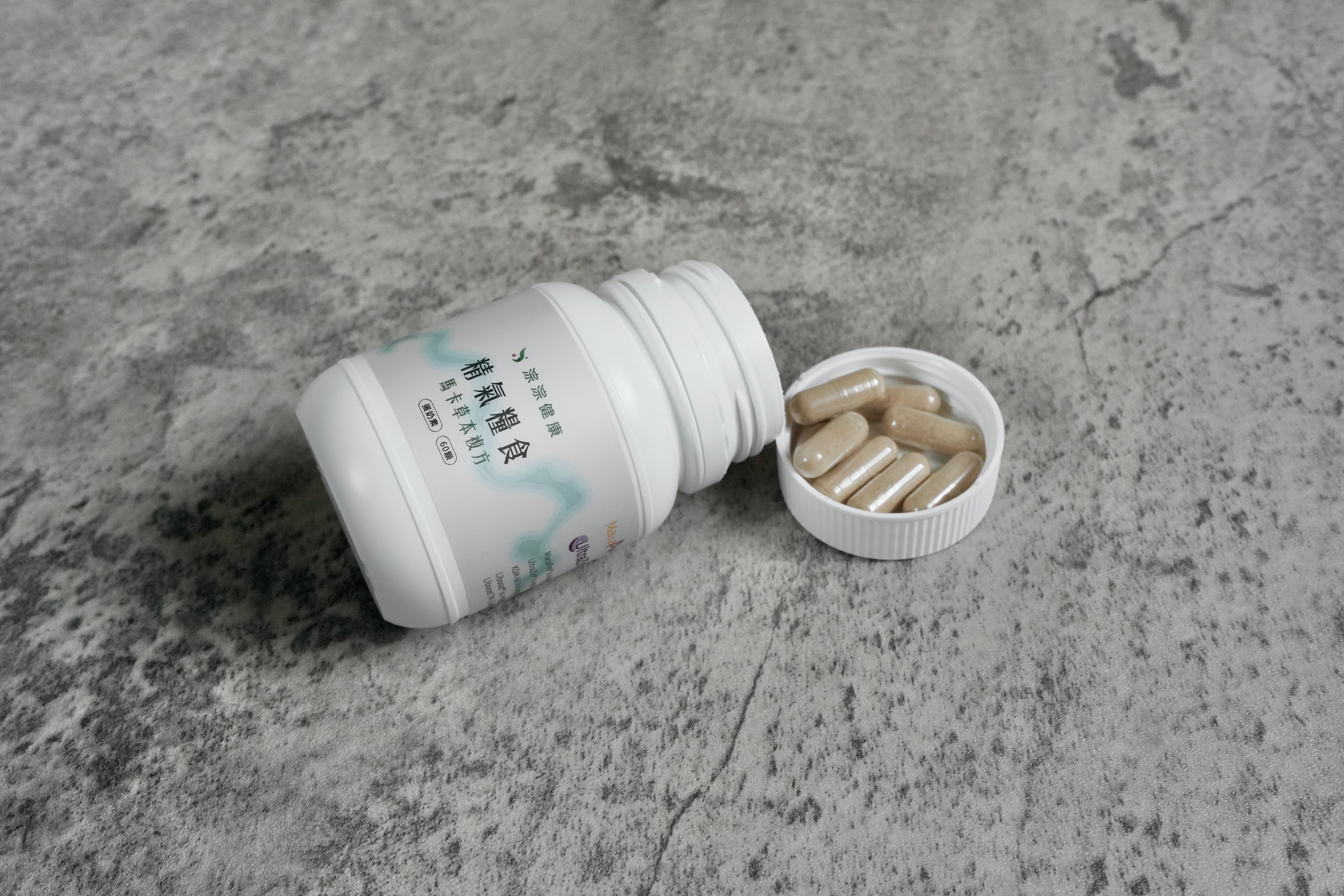 淙淙健康草本馬卡 × Lucas